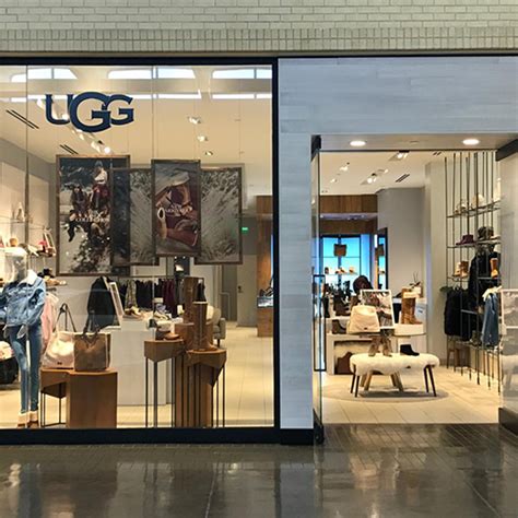 ugg stores in simon texas.